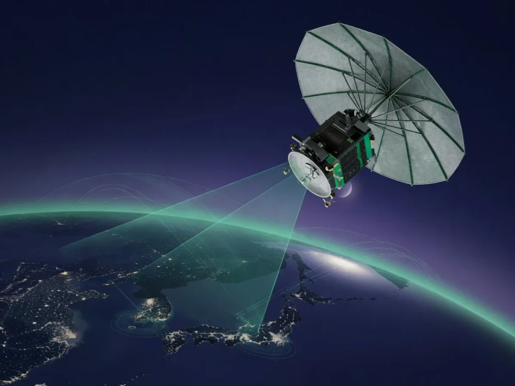 小型SAR衛星が地球を観測する様子を表すイラスト（QPSホールディングス決算分析）